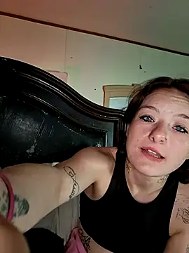 Snapshot of Tastybabe22 chatting on 7, 7, 2026 Tastybabe22 online show from 7, 7, 2026