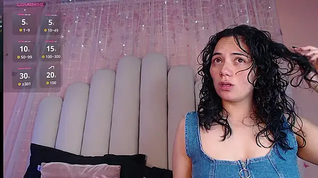 RoseConor  online show from 11, 2, 2026