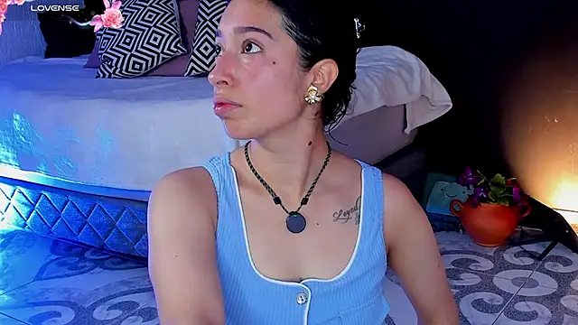 Noaah25  online show from 11, 4, 2026