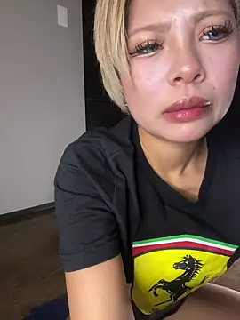 BADBITCHISAKI online show from 16, 3, 2026