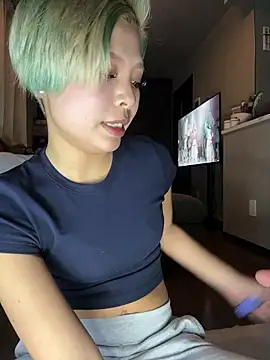 BADBITCHISAKI online show from 12, 4, 2026