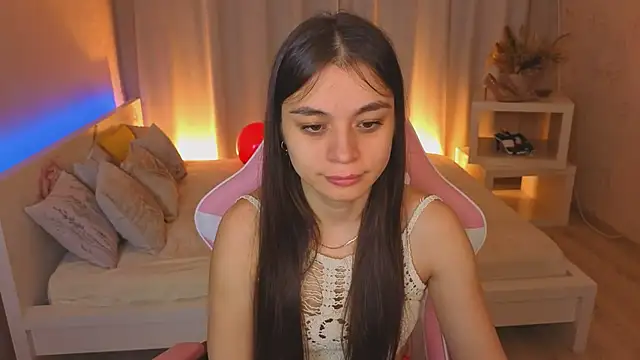 Snapshot of Kim_Bless chatting on 6, 5, 2026 Kim Bless online show from 6, 5, 2026