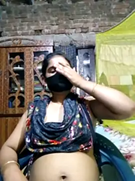 Hot Sweeti online show from 17, 4, 2026