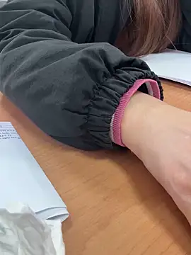 Donna9696 online show from 4, 2, 2026