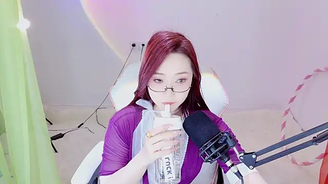 Snapshot of luna-168 chatting on 9, 5, 2026 luna-168 online show from 9, 5, 2026