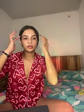 chloe peach  online show from 17, 4, 2026