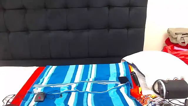 Sexy Baddie online show from 18, 2, 2026