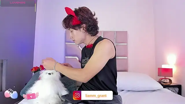 Liam Grant online show from 1, 2, 2026