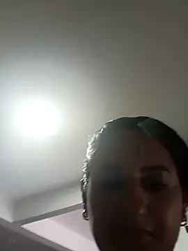 Luna seductora12 online show from 12, 2, 2026