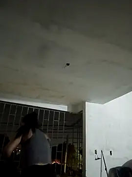 Luna seductora12 online show from 15, 2, 2026