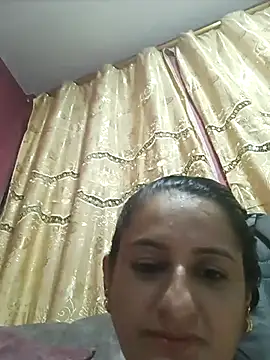 Luna seductora12 online show from 16, 2, 2026