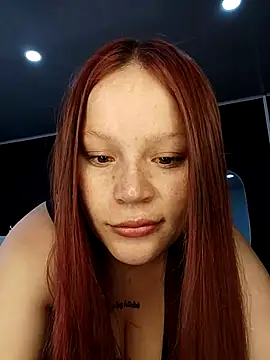 Crystaa12 online show from 8, 2, 2026