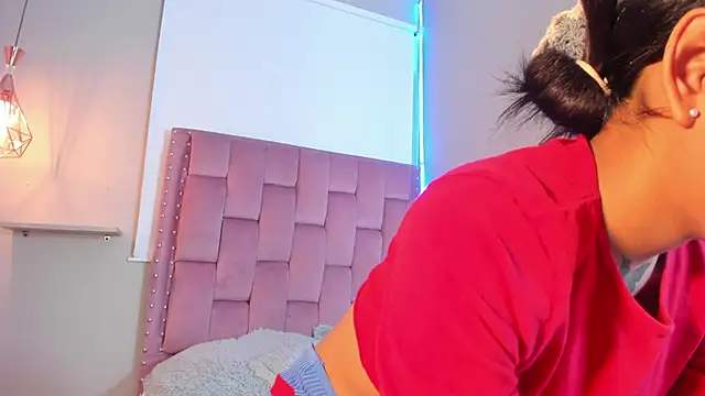 Scarlet Vixen  online show from 11, 3, 2026