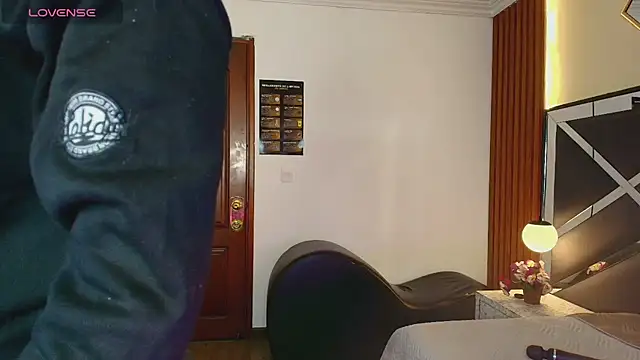 Snapshot of Ambarross_ chatting on 2, 5, 2026 Ambarross online show from 2, 5, 2026