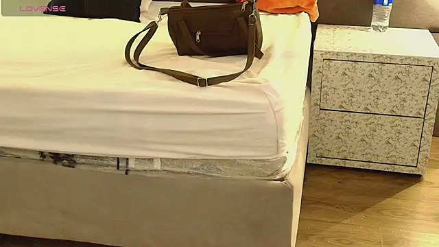 Ambarross  online show from 31, 3, 2026