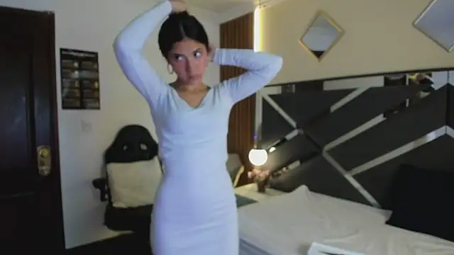 Ambarross  online show from 7, 4, 2026