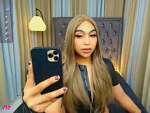 Clea Moore online show from 7, 3, 2026