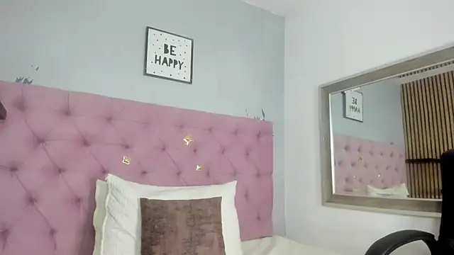 amber  moon1 online show from 17, 1, 2026