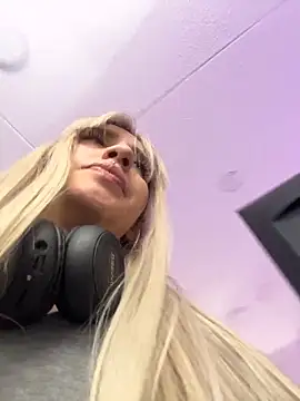 elodie rouge online show from 11, 4, 2026