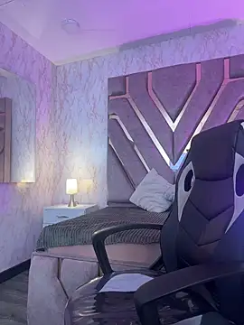 elodie rouge online show from 14, 4, 2026