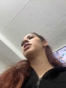 Snapshot of elodie_rouge chatting on 14, 7, 2026 elodie rouge online show from 14, 7, 2026