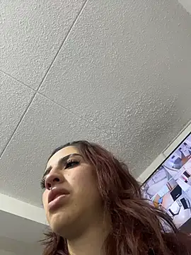 Snapshot of elodie_rouge chatting on 3, 7, 2026 elodie rouge online show from 3, 7, 2026