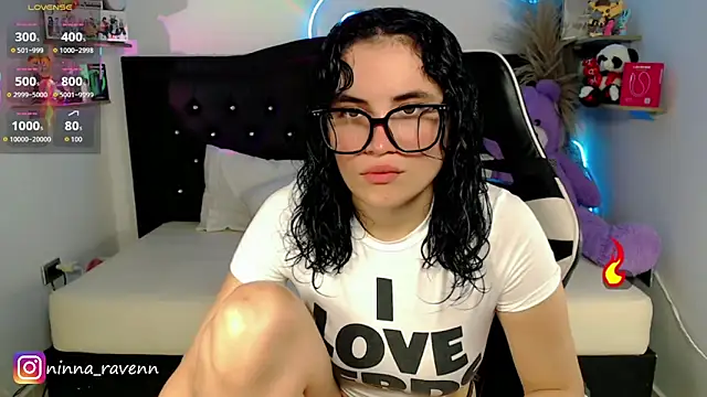 Snapshot of AriaDark chatting on 11, 5, 2026 AriaDark online show from 11, 5, 2026