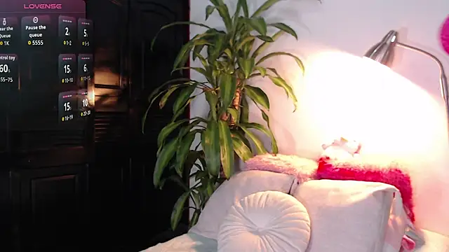 Mia Volkova  online show from 15, 4, 2026