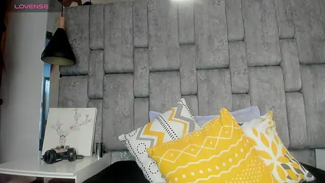 JenniQ69 online show from 4, 7, 2026