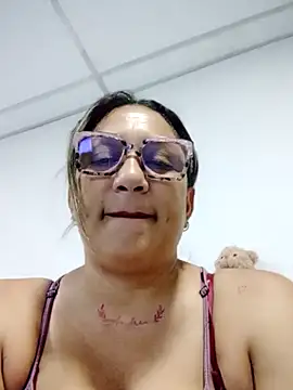 mariacarlota online show from 23, 4, 2026