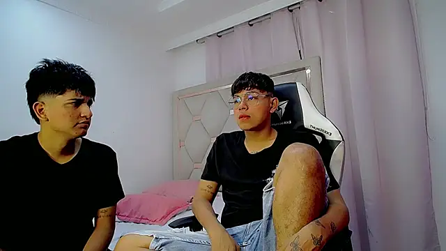 Maxwell boys online show from 8, 2, 2026