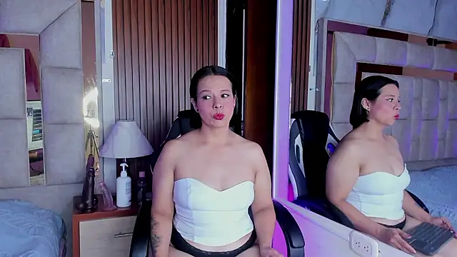 RossyAlvarez online show from 5, 2, 2026