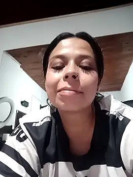 RossyAlvarez online show from 28, 4, 2026