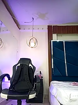 RossyAlvarez online show from 4, 4, 2026