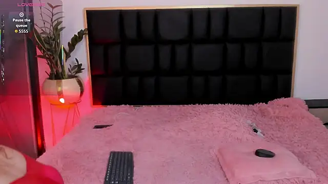 Emma collins01 online show from 22, 2, 2026