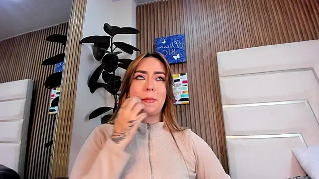 Xara Shadow online show from 27, 2, 2026