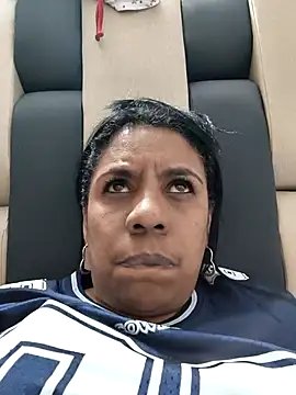 Zeyllyjhonson online show from 20, 2, 2026