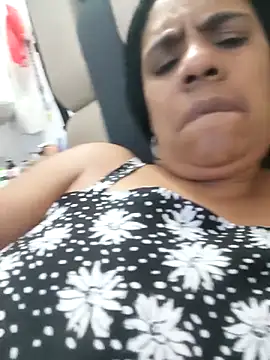 Zeyllyjhonson online show from 21, 4, 2026