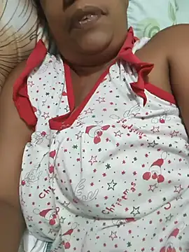 Zeyllyjhonson online show from 13, 7, 2026