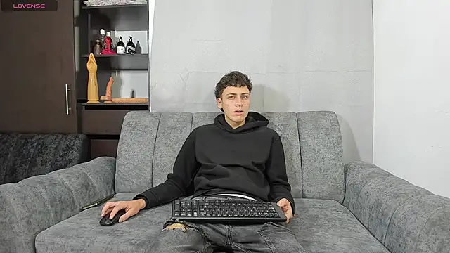 Two sexboys online show from 8, 2, 2026