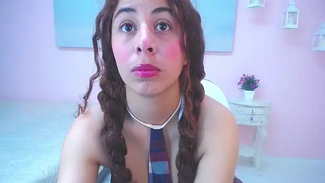 scarlett clyde online show from 6, 4, 2026