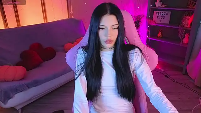 Kelly  Bunny online show from 6, 6, 2026