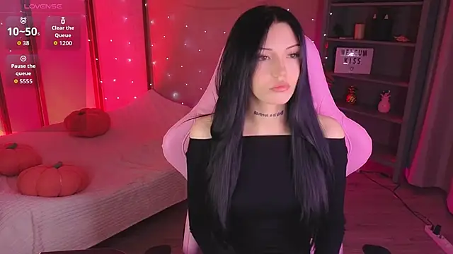 Kelly  Bunny online show from 25, 4, 2026