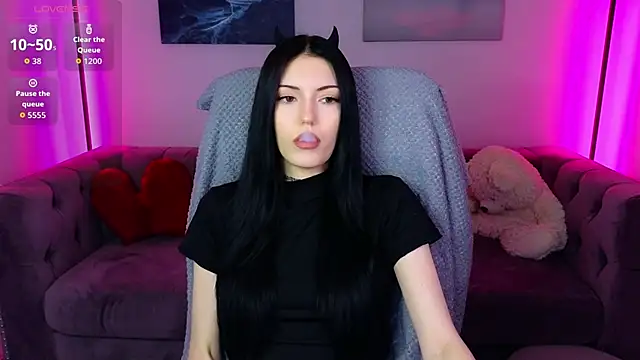 Kelly  Bunny online show from 7, 2, 2026