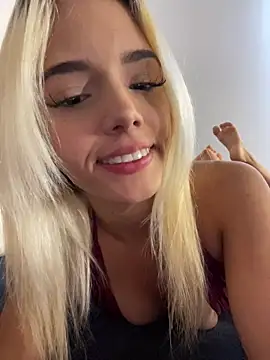 BUBUQUEEN online show from 5, 3, 2026