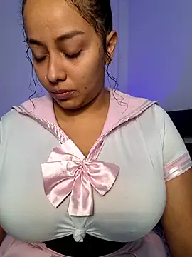 Snapshot of curly_girl_31 chatting on 11, 5, 2026 curly girl 31 online show from 11, 5, 2026