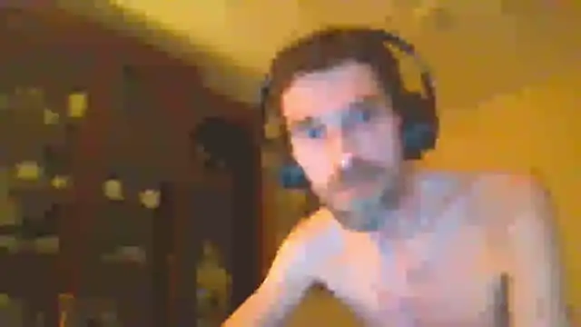 BlnAktivGay online show from 3, 3, 2026