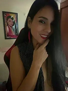 Snapshot of Miaswwe chatting on 7, 6, 2026 Miaswwe online show from 7, 6, 2026