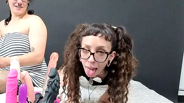xxEMMxxx online show from 9, 5, 2026