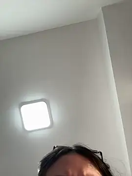 Cheating-wife online show from 8, 5, 2026
